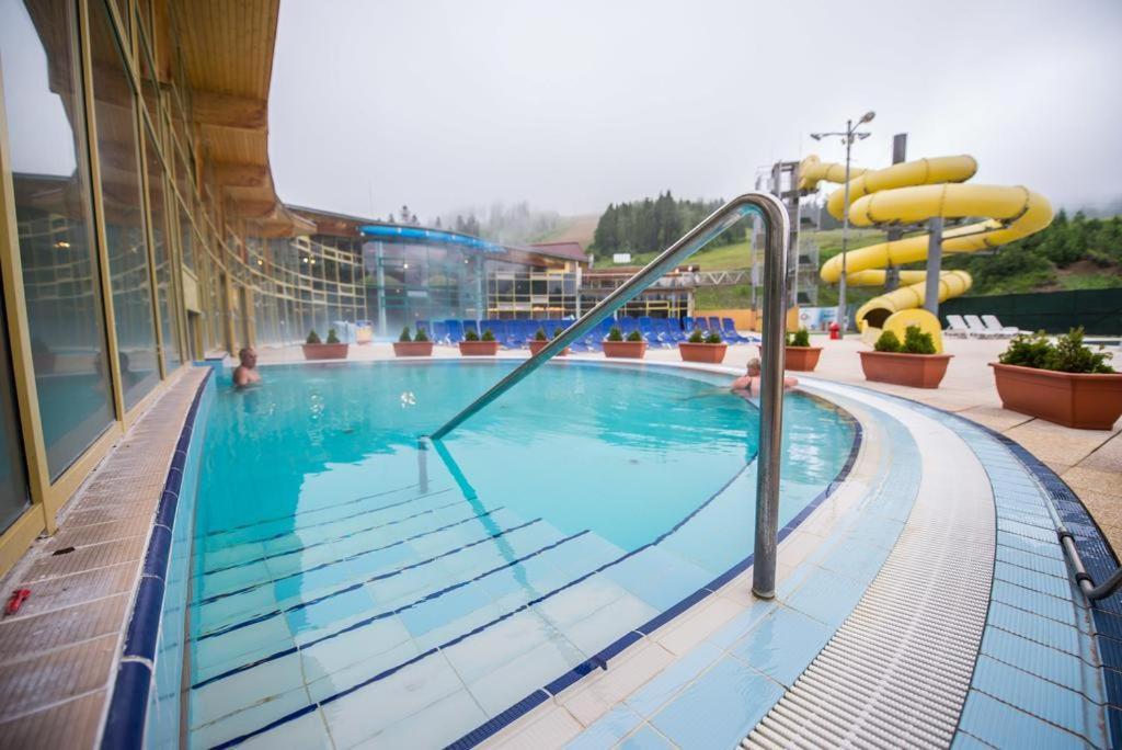 Apartmany Meander Thermal & Ski Rezort אוראביצה מראה חיצוני תמונה